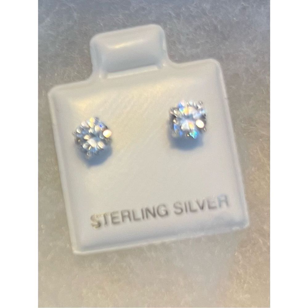 Sterling Silver 925 Clear CZ Solitaire Stud Earrings NEW